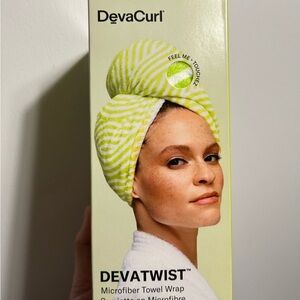 DevaCurl Vibrant Green Microfiber Towel Wrap